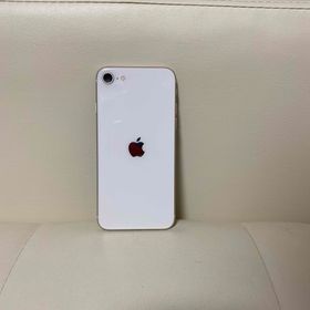 iPhone SE (第3世代) スターライト 64 GB SIMフリー(スマートフォン本体)