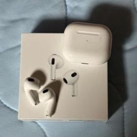 Apple AirPods 第3世代 MME73J/A 新品¥18,000 中古¥12,800 | 新品