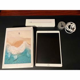 アイパッド(iPad)のiPad Pro 10.5 Wi-Fi+セルラー 64GB 付属品多数(タブレット)