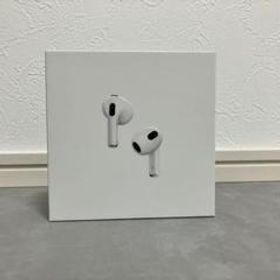 AirPods 第3世代 MME73J/A 新品 15,700円 | ネット最安値の価格比較