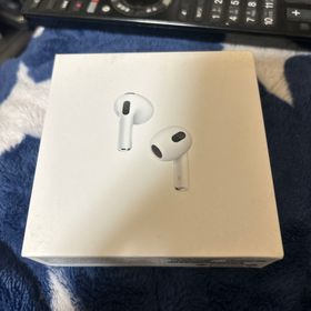 Apple AirPods 第3世代 MME73J/A 新品¥18,150 中古¥13,000 | 新品