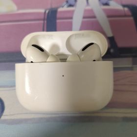 アップル(Apple)のairpods pro 第1世代(ヘッドフォン/イヤフォン)