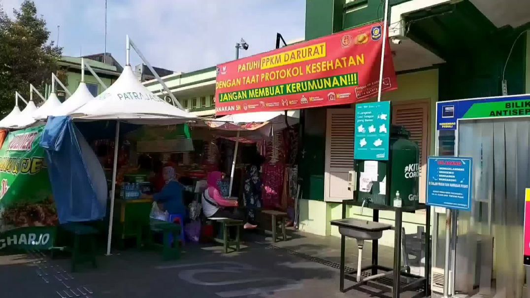 Beringharjo Market, Yogyakarta, Indonesis  Oct 02, 2021